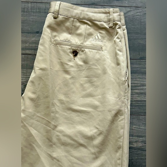 ADIDAS climalite mens size 32 khaki casual / golf shorts - Picture 3 of 5